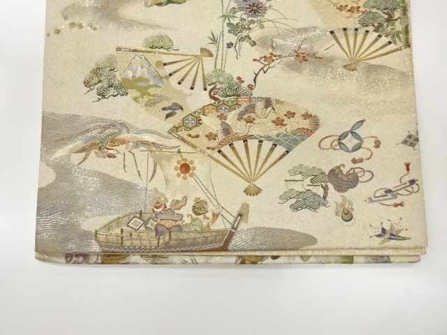  鹿苑寺に七福神・花々・動物模様織出し袋帯